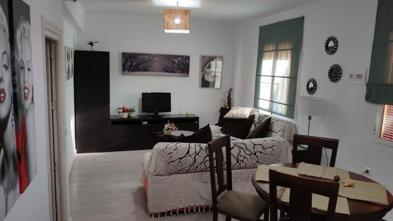 Fabulosa Casa Del Arbol マラガ エクステリア 写真